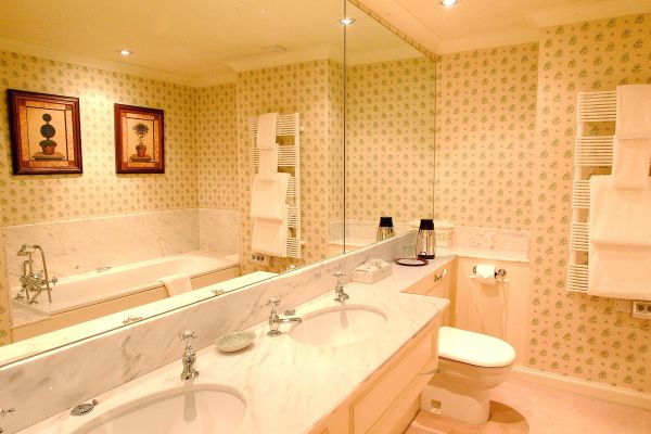 Airds Hotel (Perth and Kinross)